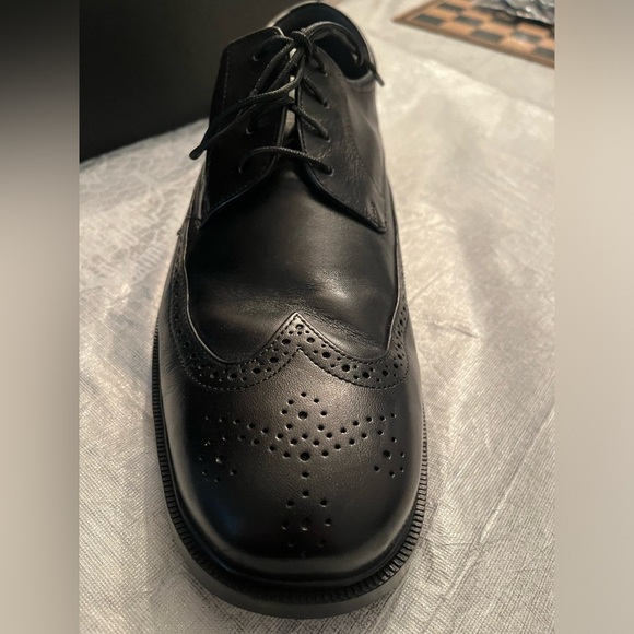 Florsheim Men’s Size  12 Black Leather Dress Shoe worn once - Picture 8 of 11